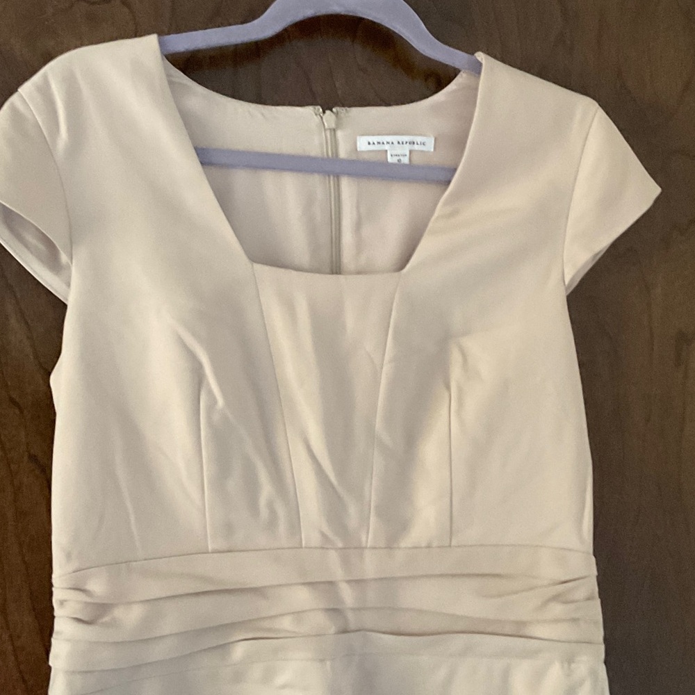 Banana Republic Blush Beige Cap Sleeve Sheath Dress